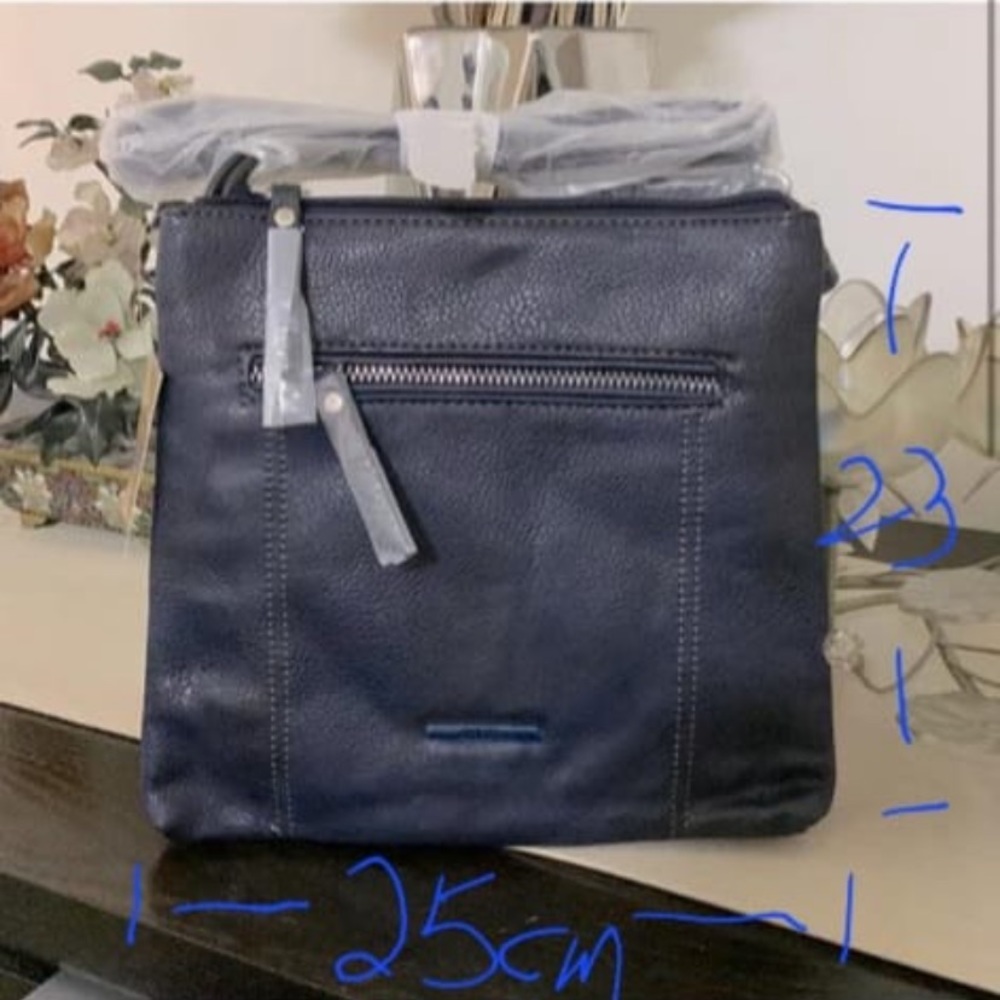 SOLD Roots Navy Double Pocket Crossbody Bag - Picture 6 of 6